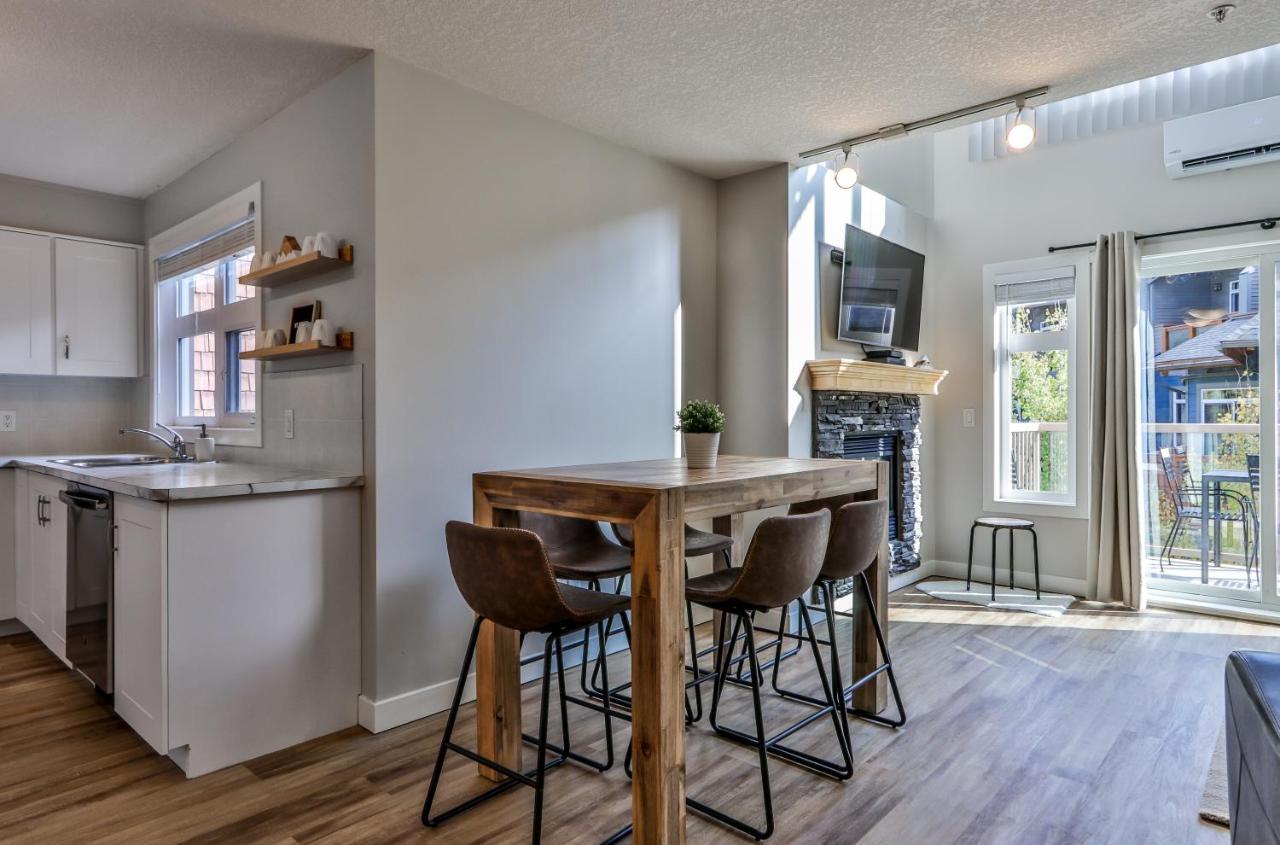 Charming 1 Bdrm Plus Loft With Views Managed By Little Sister Getaways Canmore Dış mekan fotoğraf