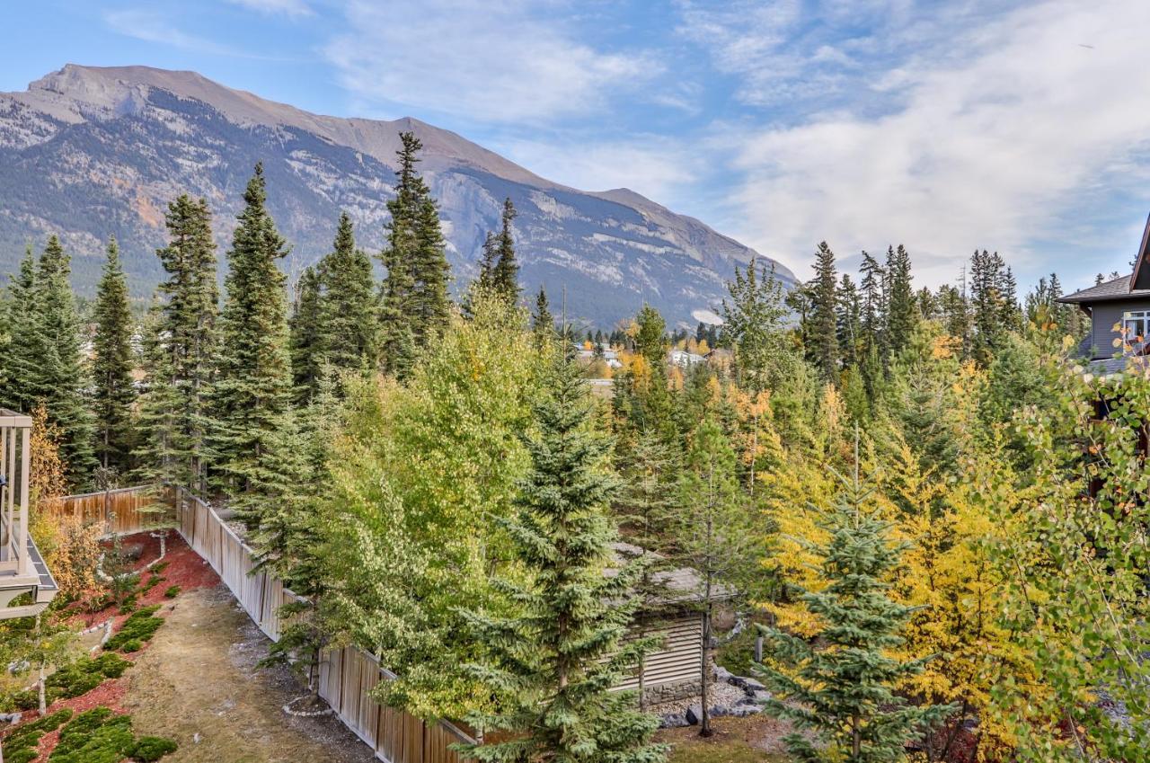 Charming 1 Bdrm Plus Loft With Views Managed By Little Sister Getaways Canmore Dış mekan fotoğraf
