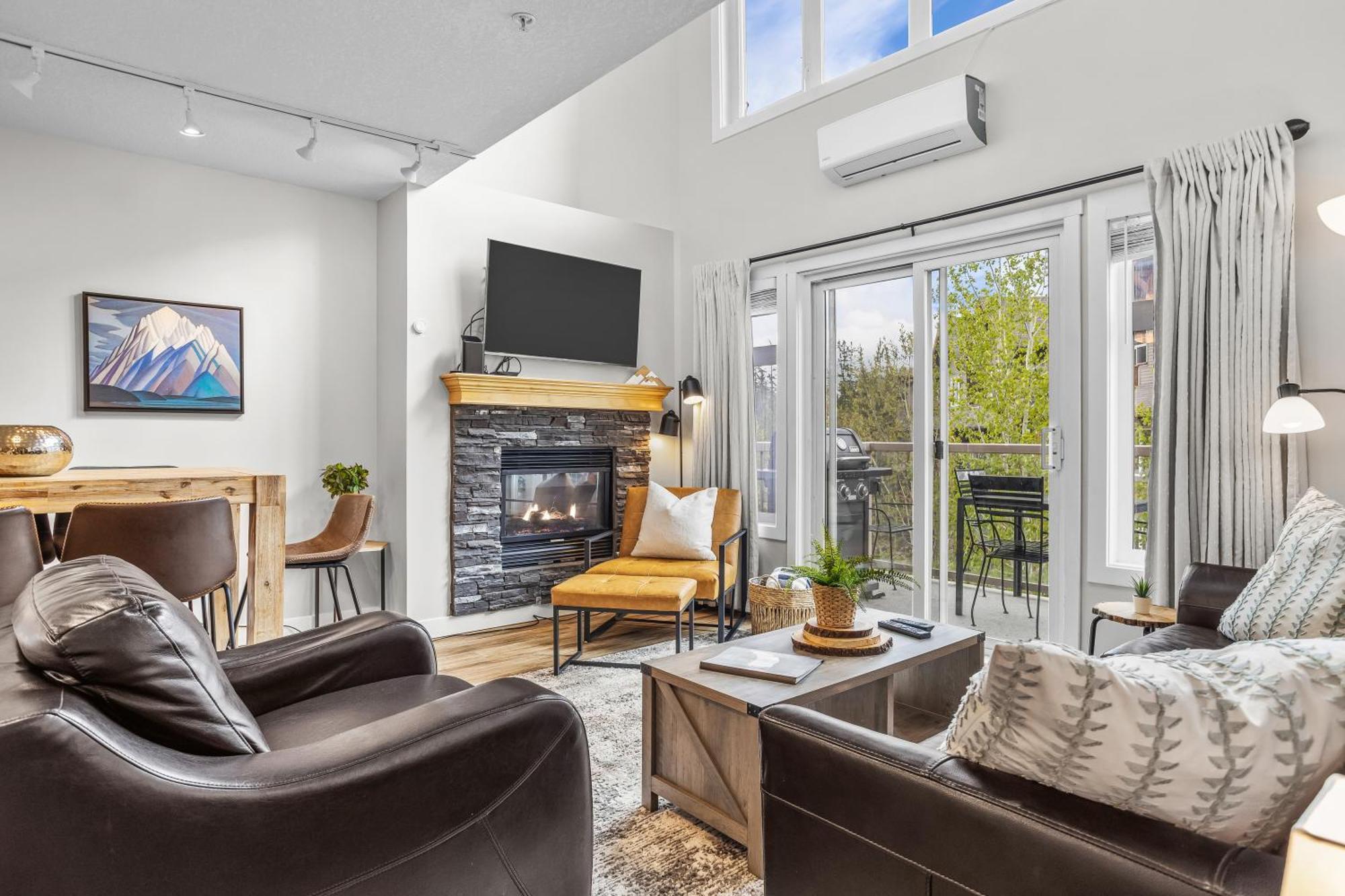 Charming 1 Bdrm Plus Loft With Views Managed By Little Sister Getaways Canmore Dış mekan fotoğraf