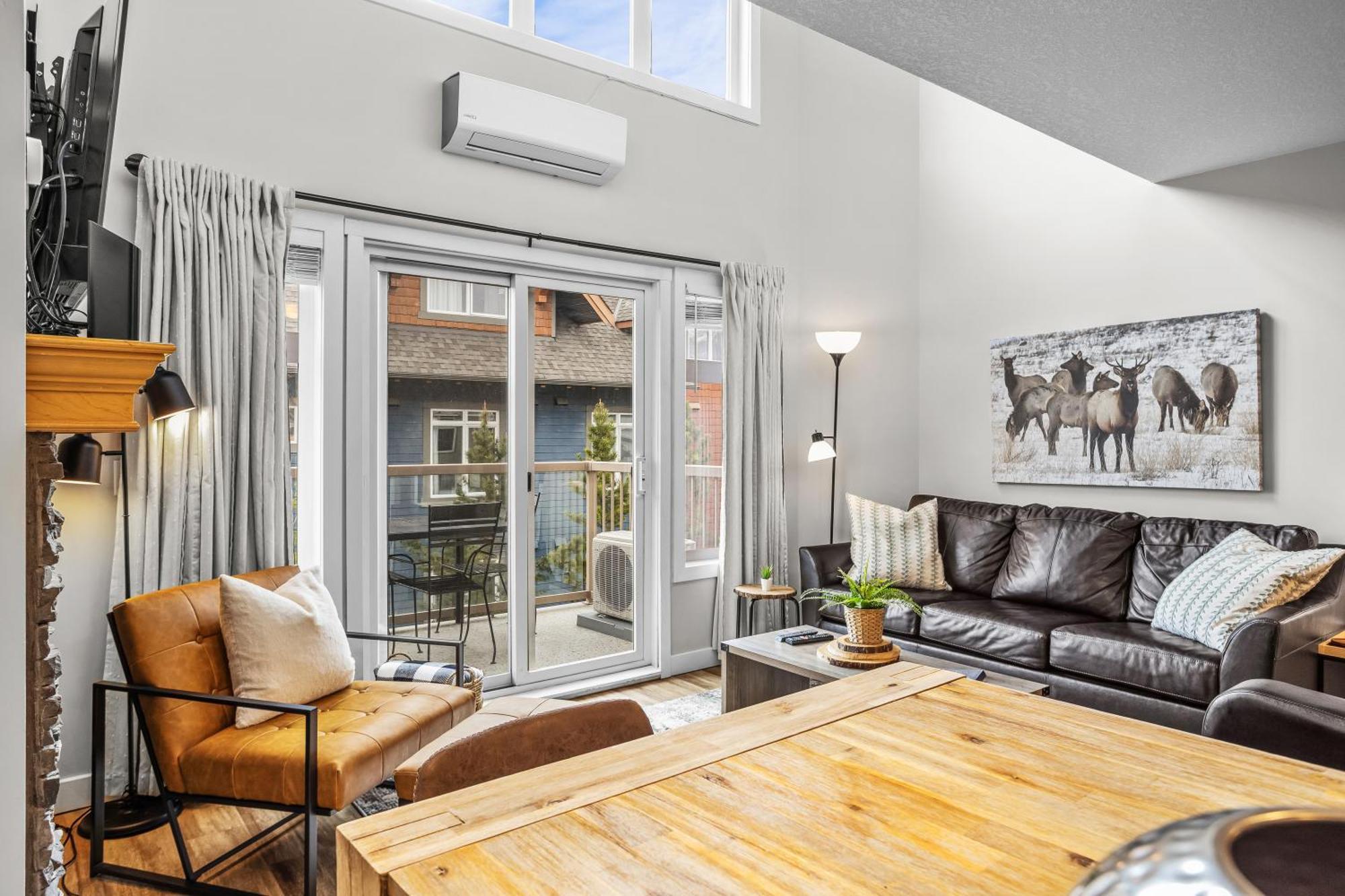 Charming 1 Bdrm Plus Loft With Views Managed By Little Sister Getaways Canmore Dış mekan fotoğraf