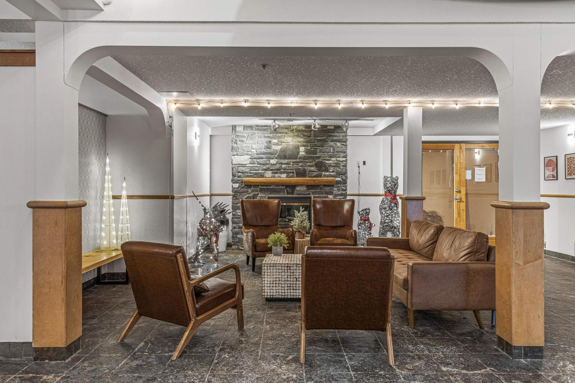 Charming 1 Bdrm Plus Loft With Views Managed By Little Sister Getaways Canmore Dış mekan fotoğraf